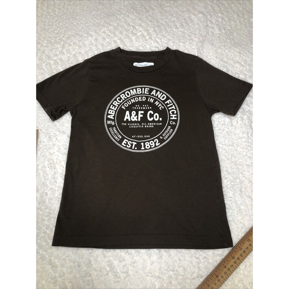 Abercrombie & Fitch t shirt Kids Boys Age7/8 Brown Color